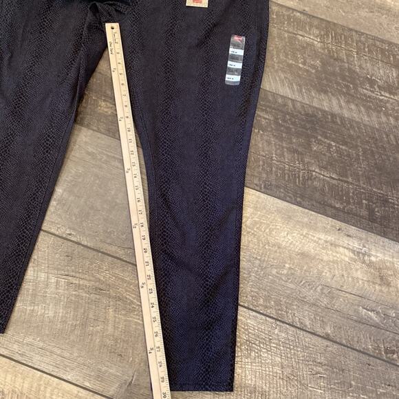 NWT LEVI'S Pull On Leggings Animal Print Size 18W - Picture 7 of 10